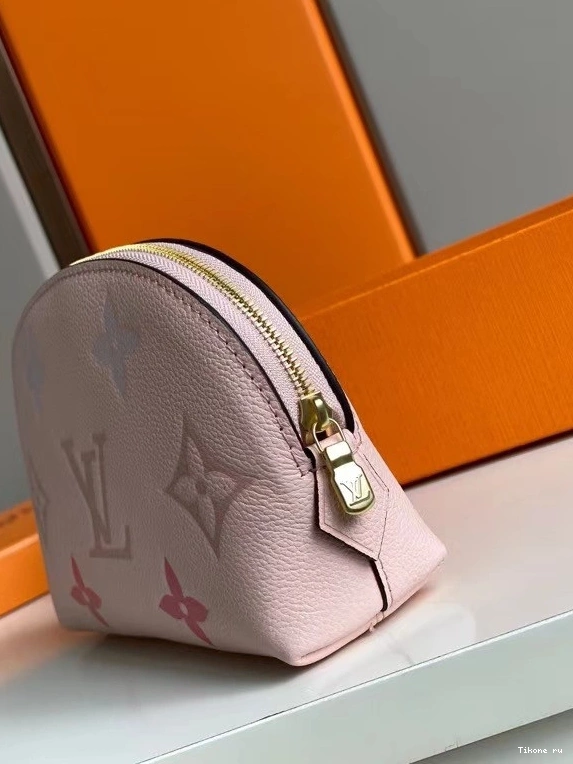 Affordable COSMETIC POUCH LOUIS VUITTON 0822